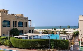 منتجع روضة بيتش